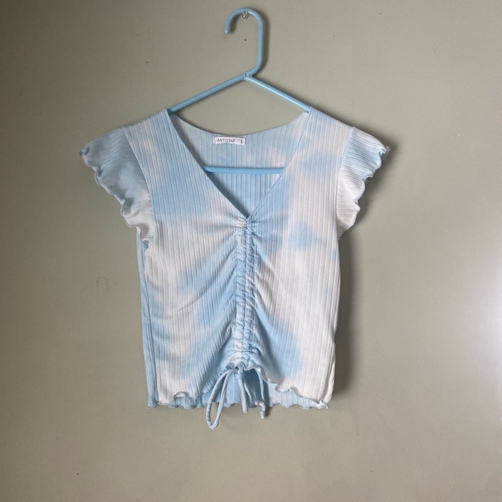Cropped adjustable tye dye tee